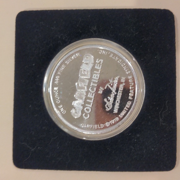 Garfield 1987 first limited collectes series silver coin .999 medallion. - Picture 4 of 9